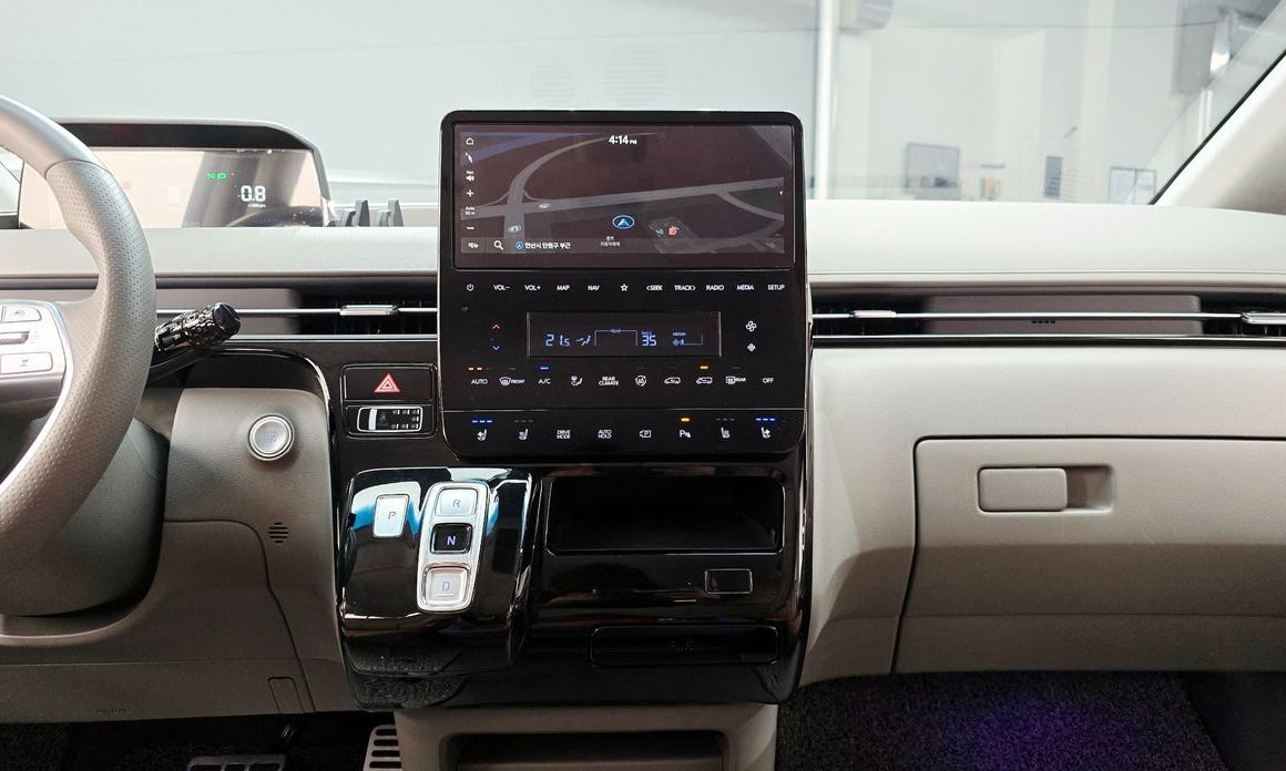 Hyundai Staria 2023