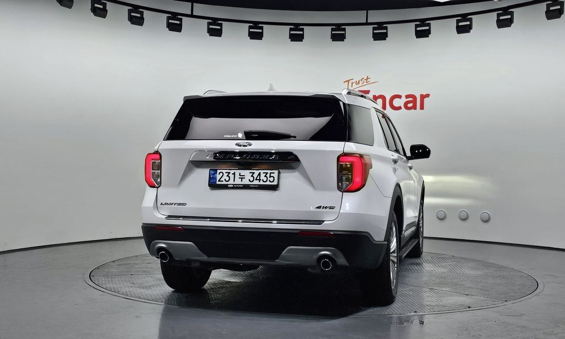 Ford Explorer 2023