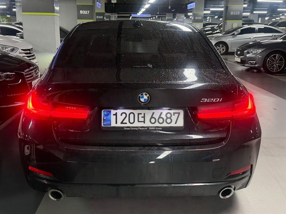 BMW 3-Series 2023