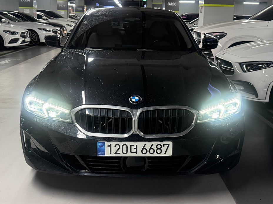 BMW 3-Series 2023