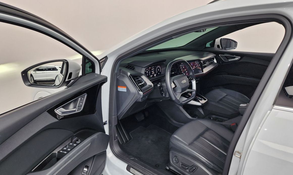 Audi Q4 e-tron 2023