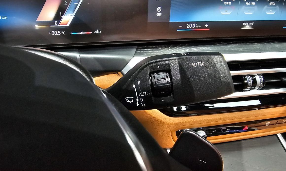 BMW 3-Series 2024