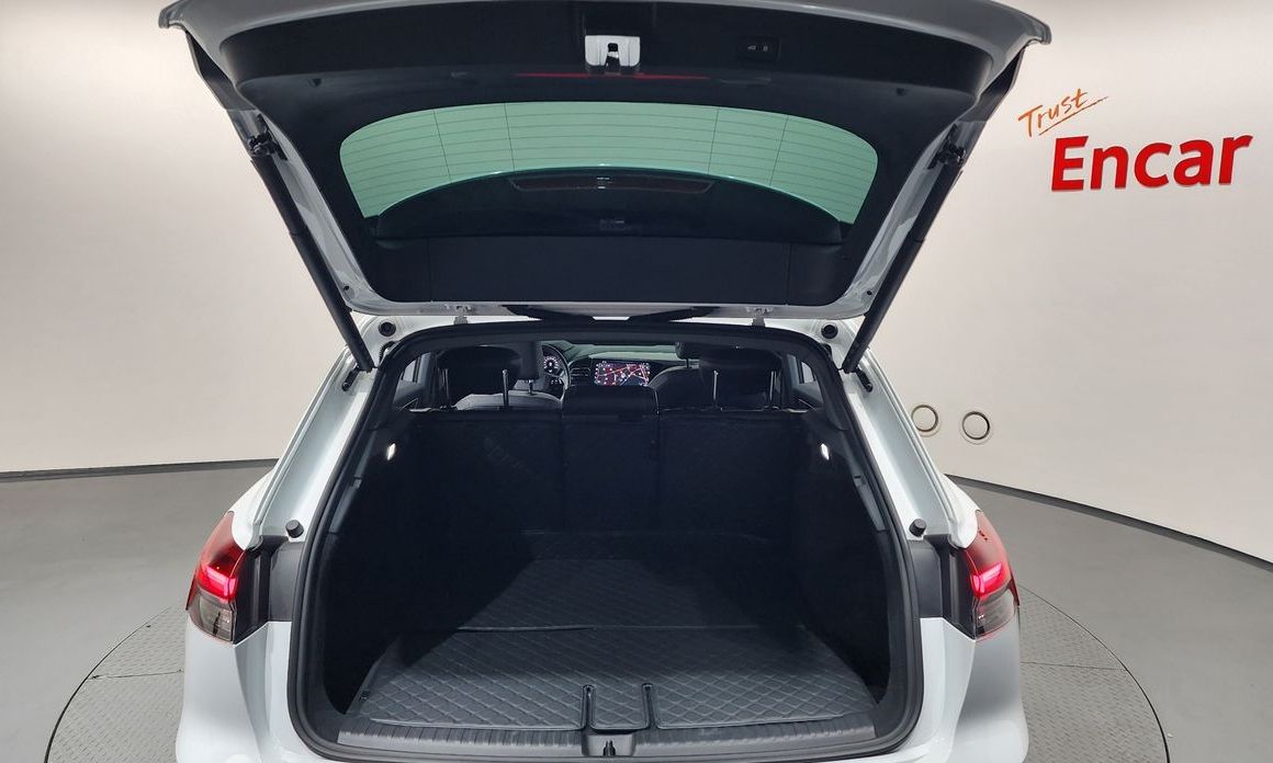 Audi Q4 e-tron 2023