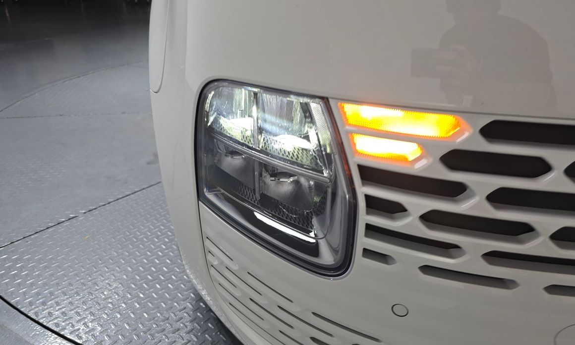 Hyundai Staria 2025