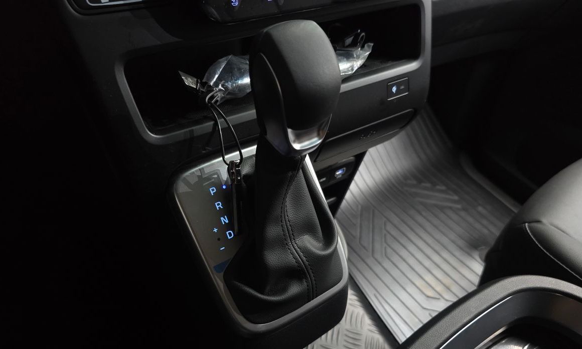 Hyundai Staria 2025