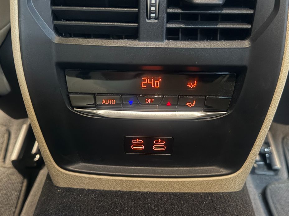 BMW 3-Series 2023