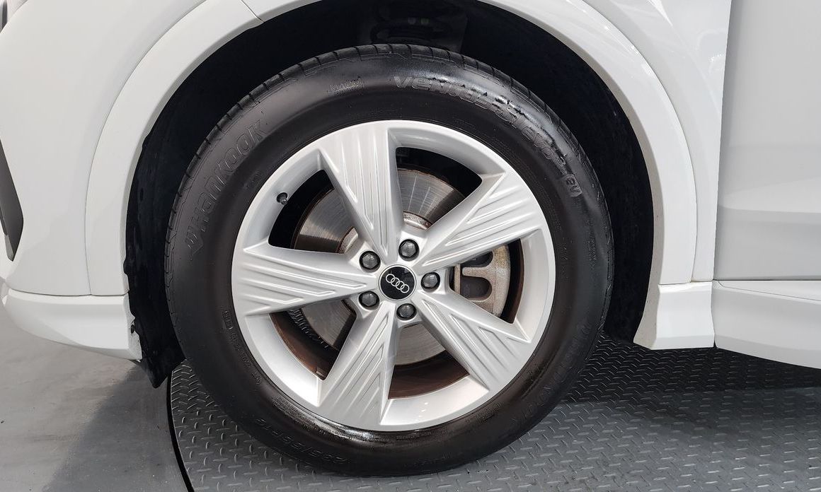 Audi Q4 e-tron 2023