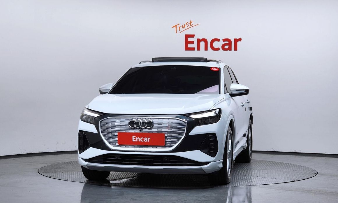 Audi Q4 e-tron 2023