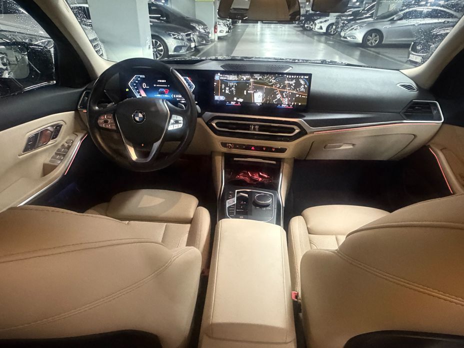 BMW 3-Series 2023