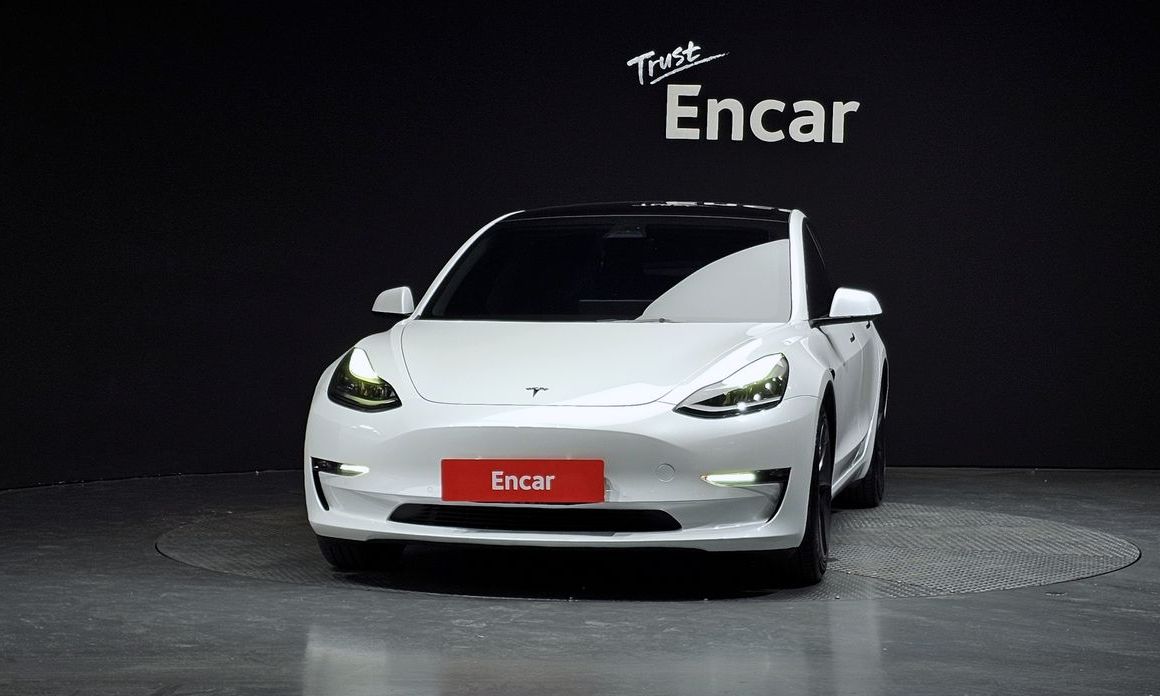 Tesla Model 3 2022