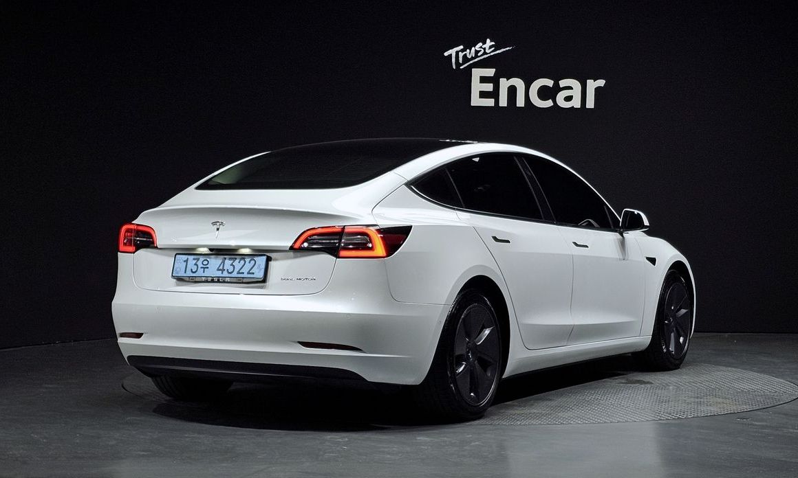 Tesla Model 3 2022