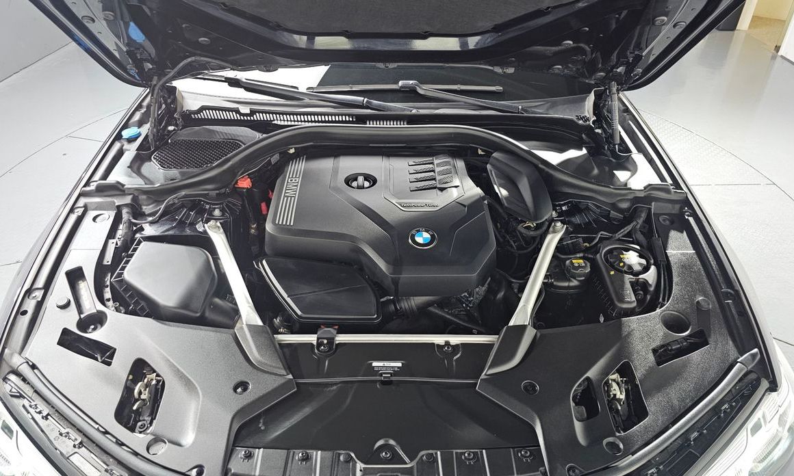 BMW 5-Series 2022