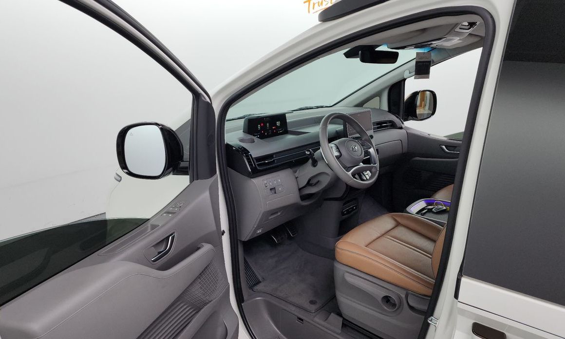 Hyundai Staria 2024