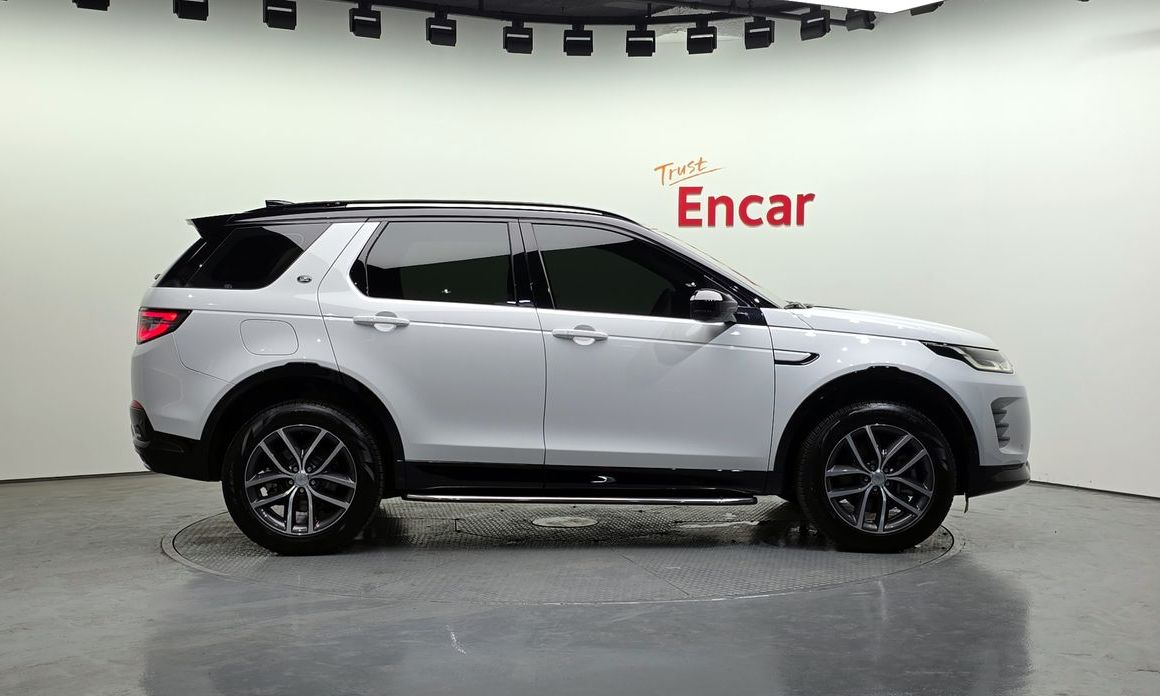 Land Rover Discovery Sport 2025