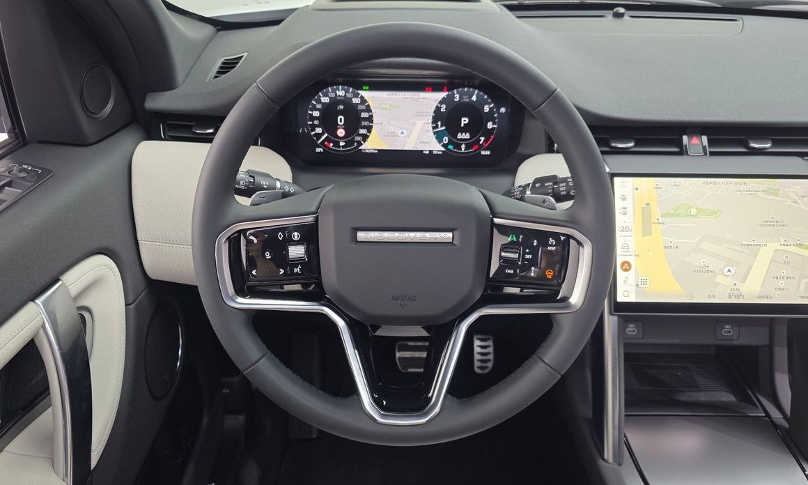 Land Rover Discovery Sport 2025