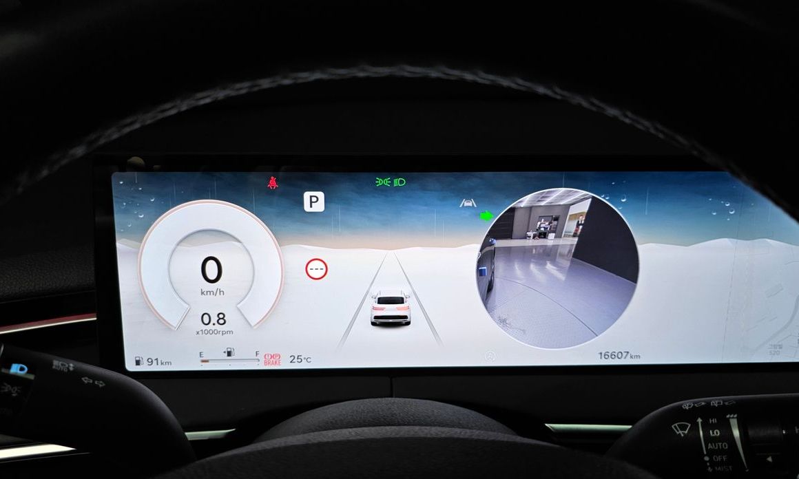 Genesis GV70 2025