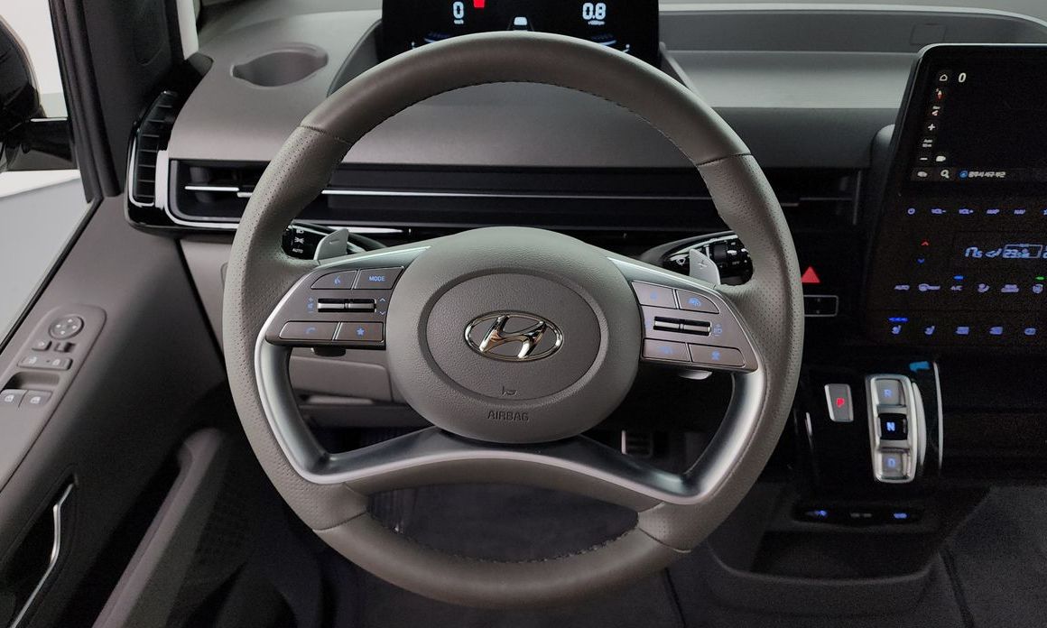 Hyundai Staria 2024