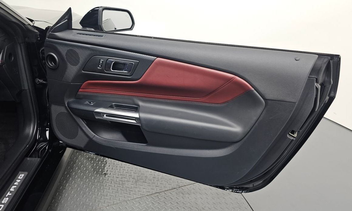 Ford Mustang 2024