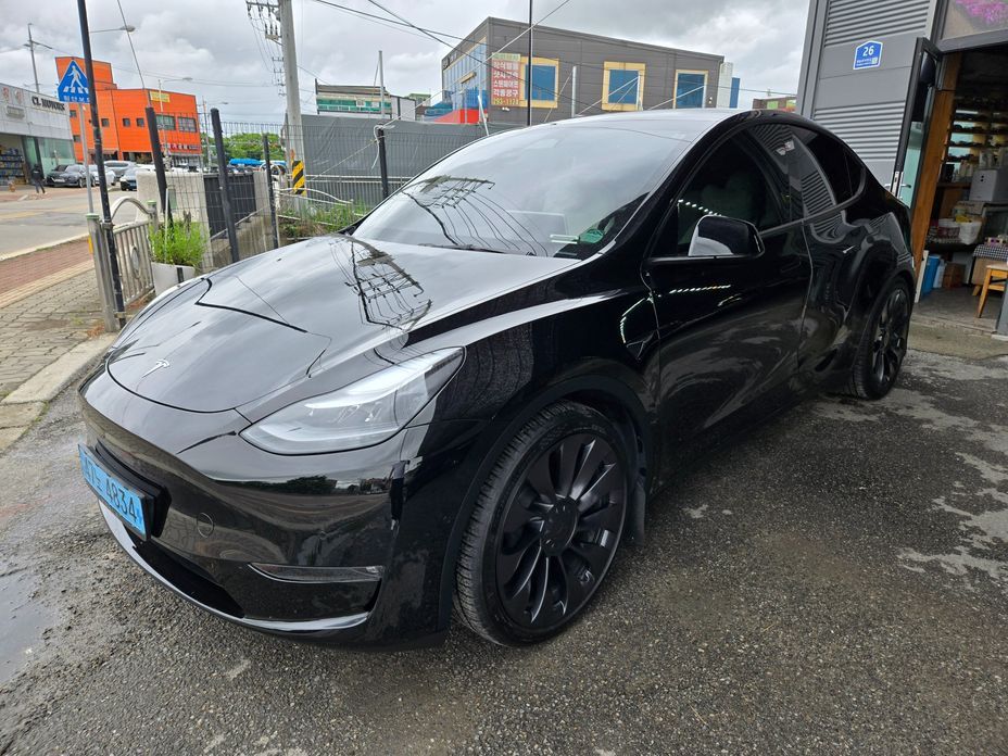 Tesla Model Y 2022