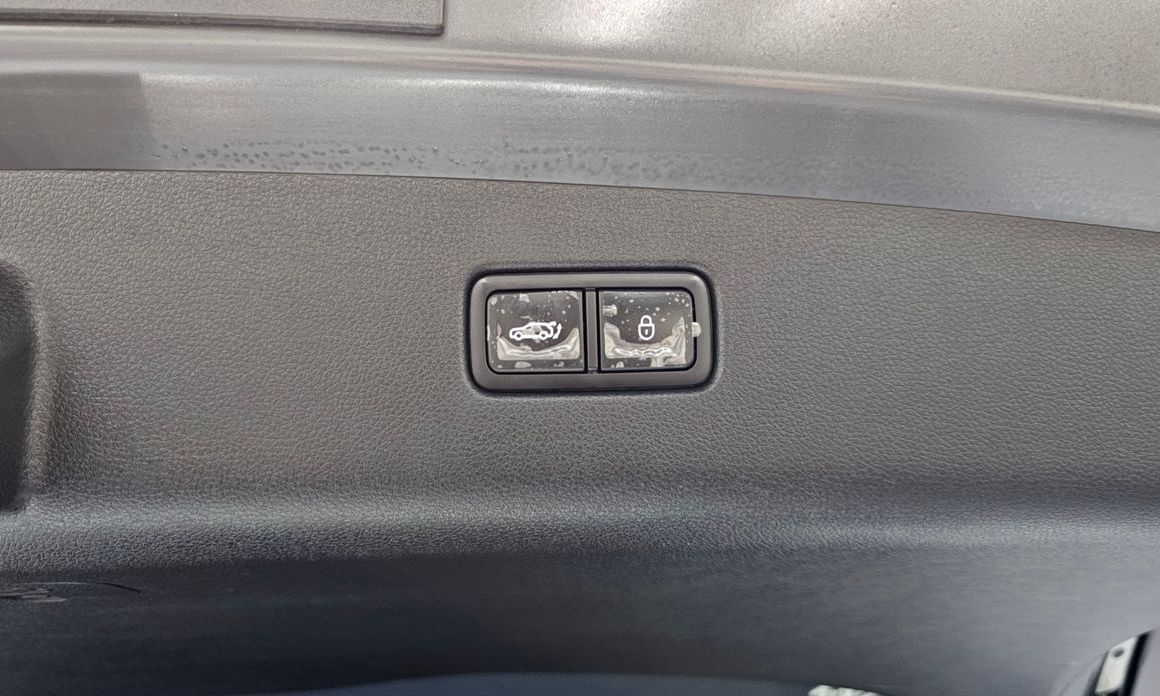 Genesis GV70 2025