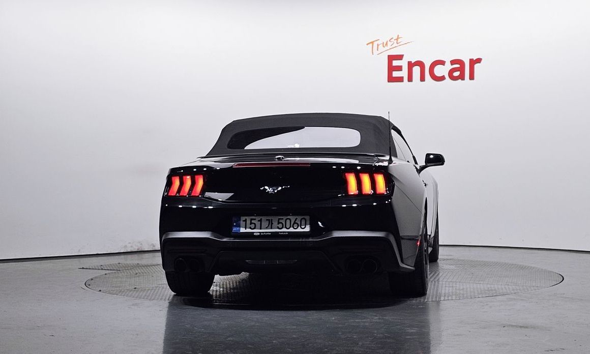 Ford Mustang 2024