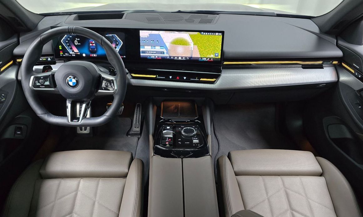 BMW 5-Series 2024