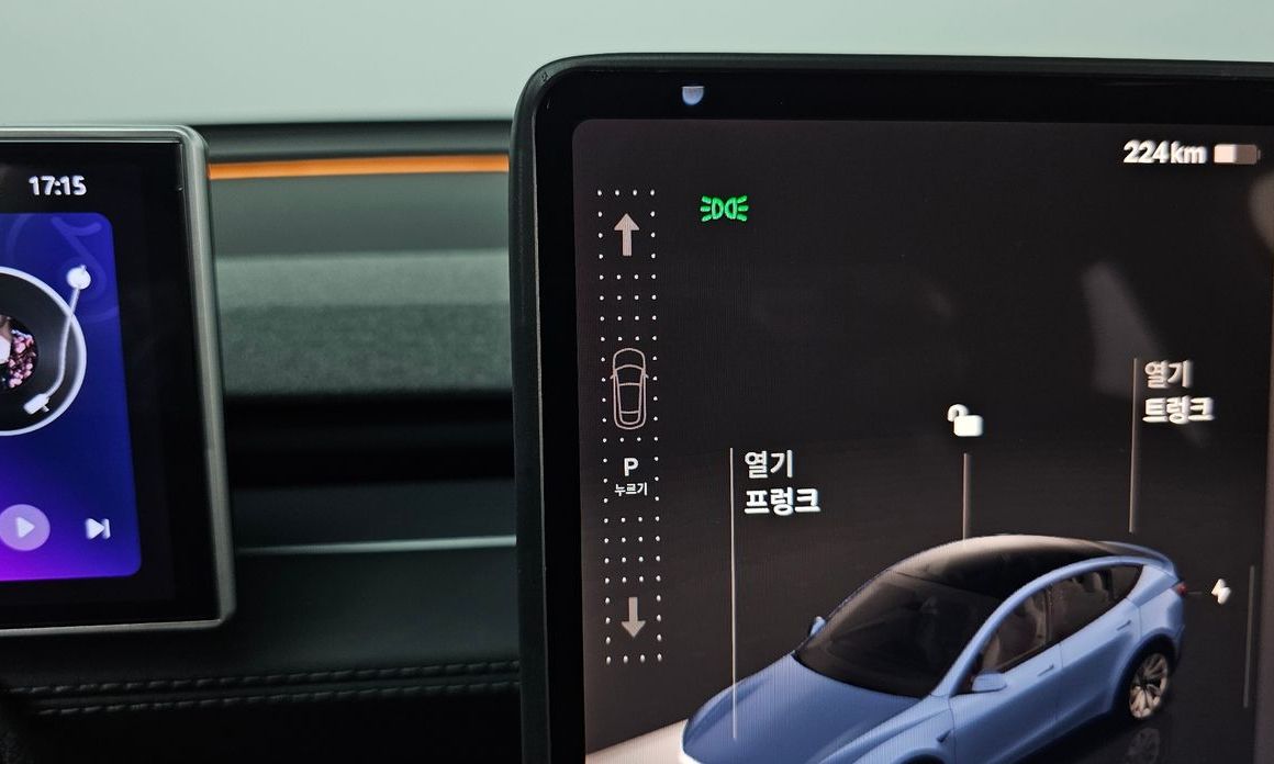 Tesla Model Y 2025