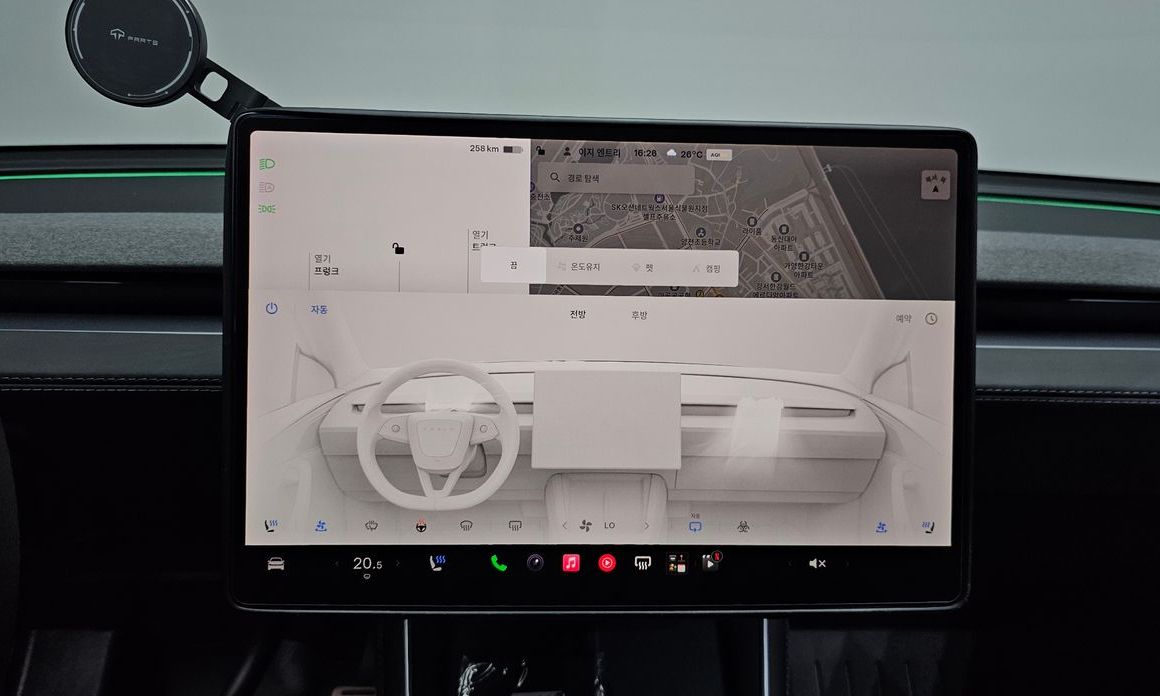 Tesla Model Y 2025