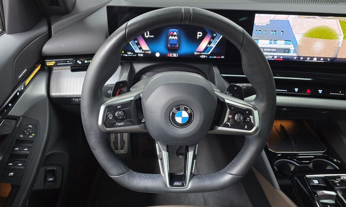BMW 5-Series 2024