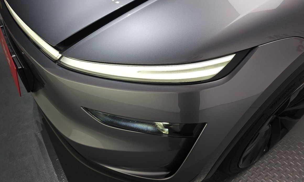 Tesla Model Y 2025