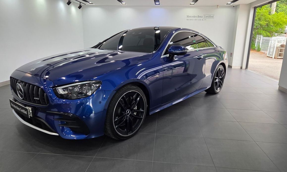 Mercedes-Benz E-Class 2021