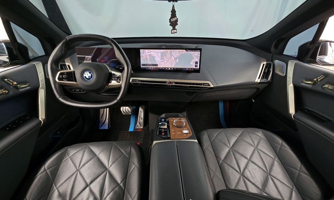 BMW iX 2023