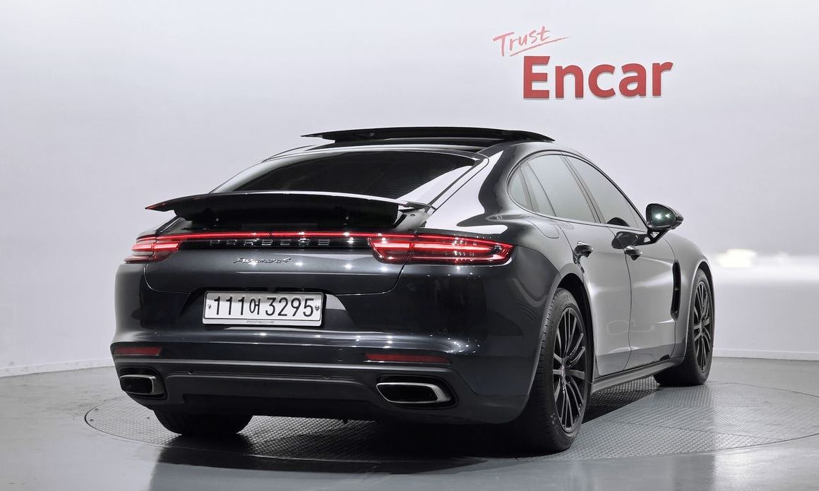 Porsche Panamera 2018