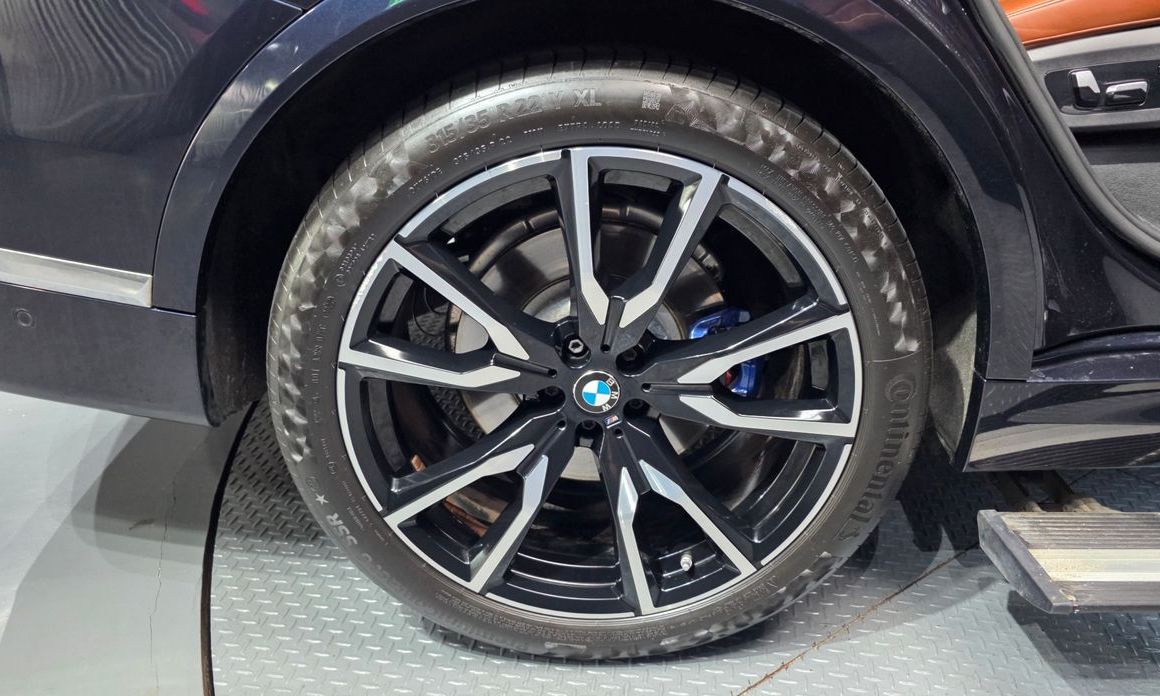 BMW X7 2020