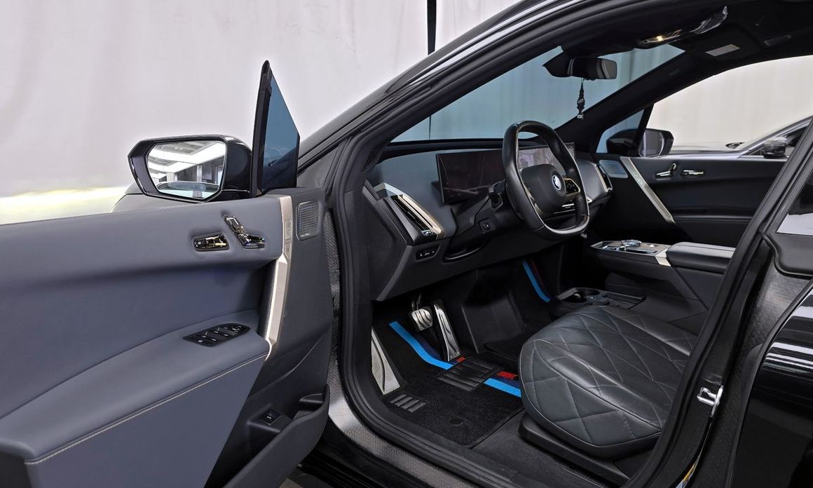 BMW iX 2023