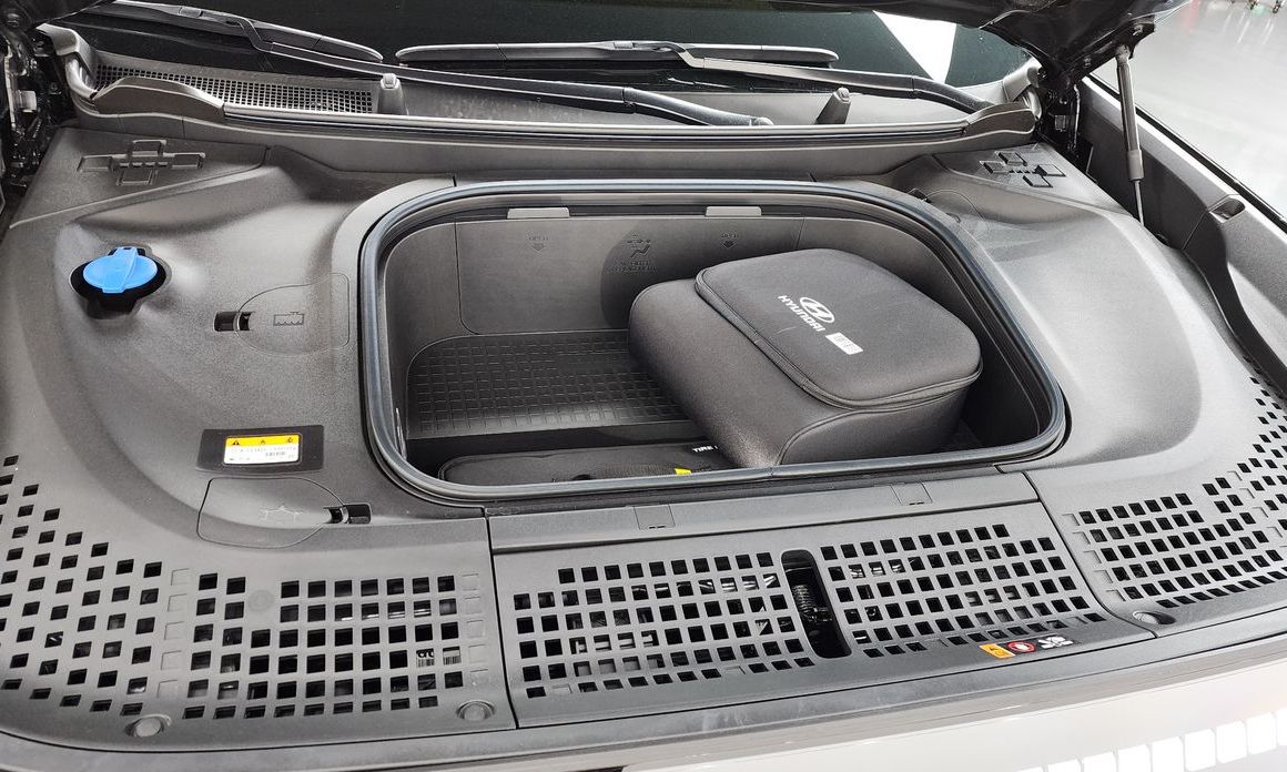 Hyundai Ioniq9 2025