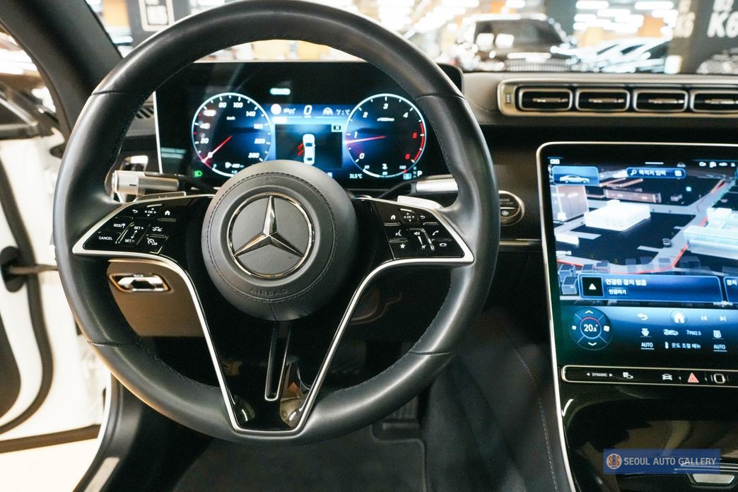 Mercedes-Benz S-Class 2021