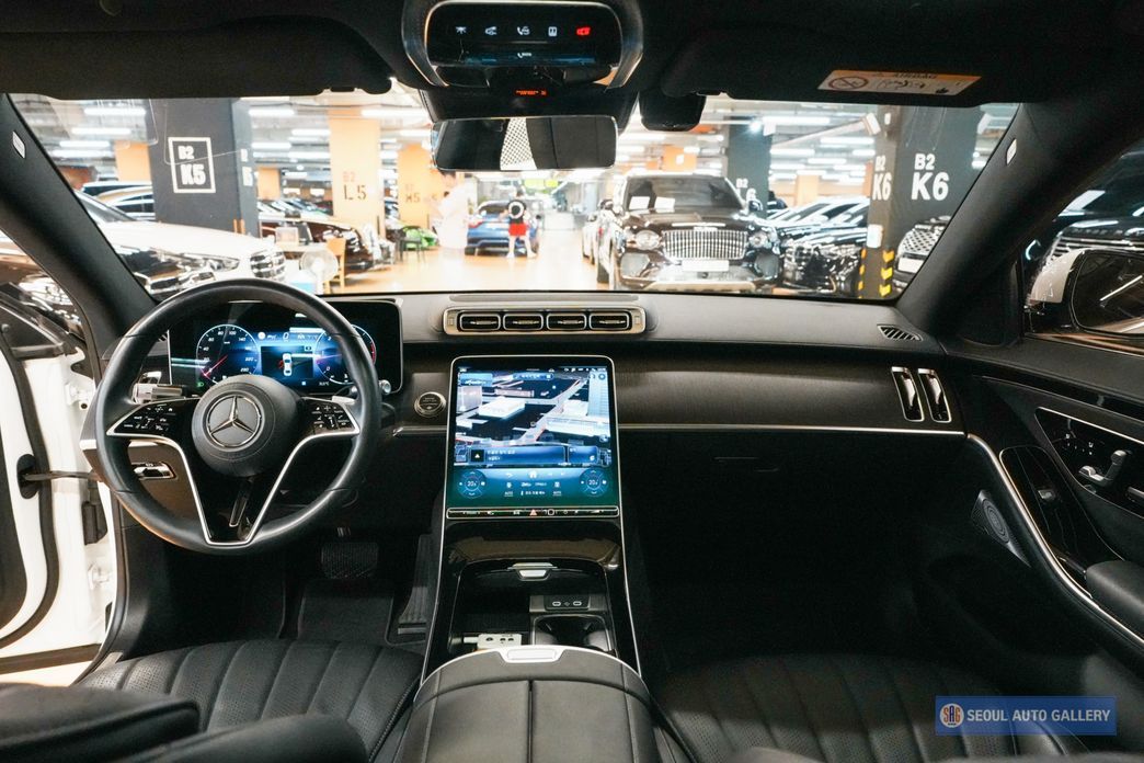 Mercedes-Benz S-Class 2021