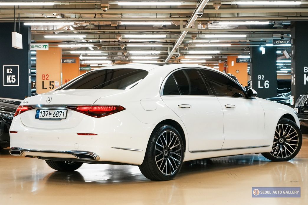 Mercedes-Benz S-Class 2021
