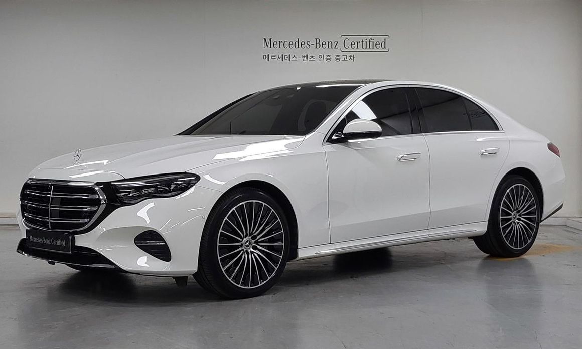 Mercedes-Benz E-Class 2024