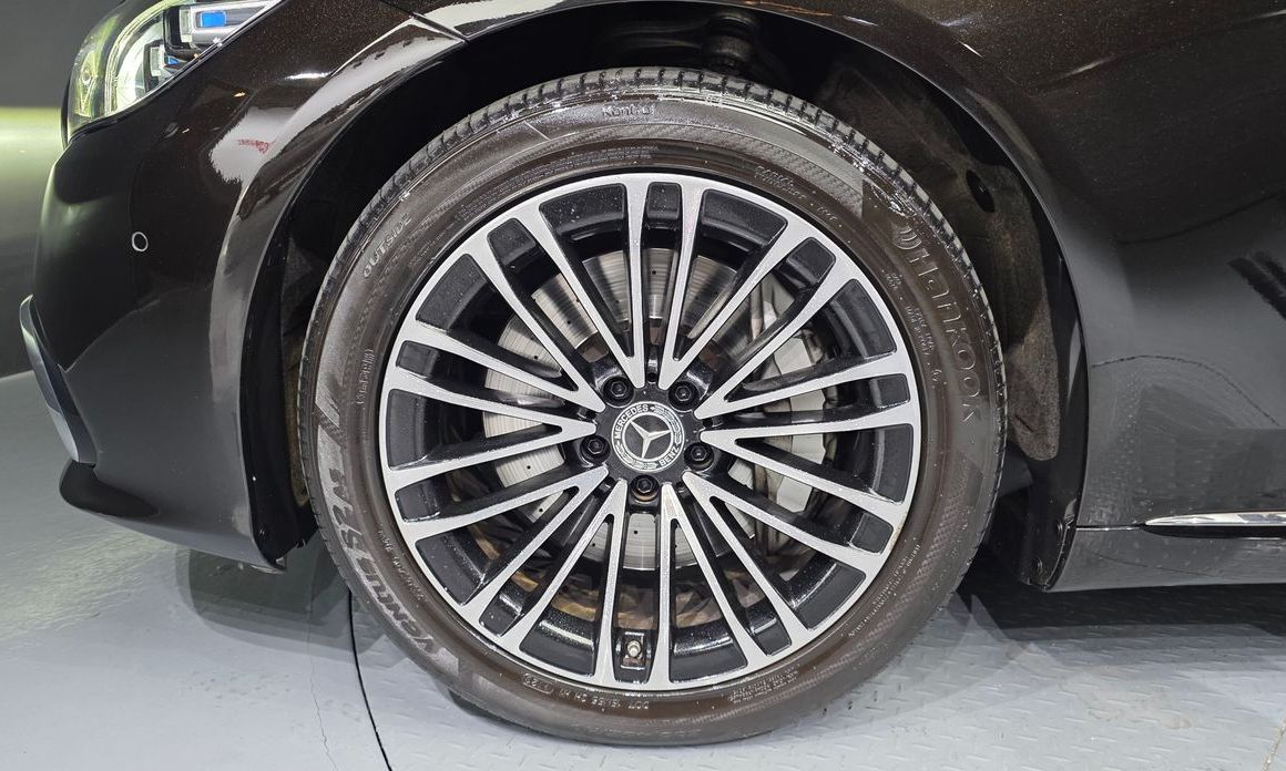Mercedes-Benz S-Class 2021
