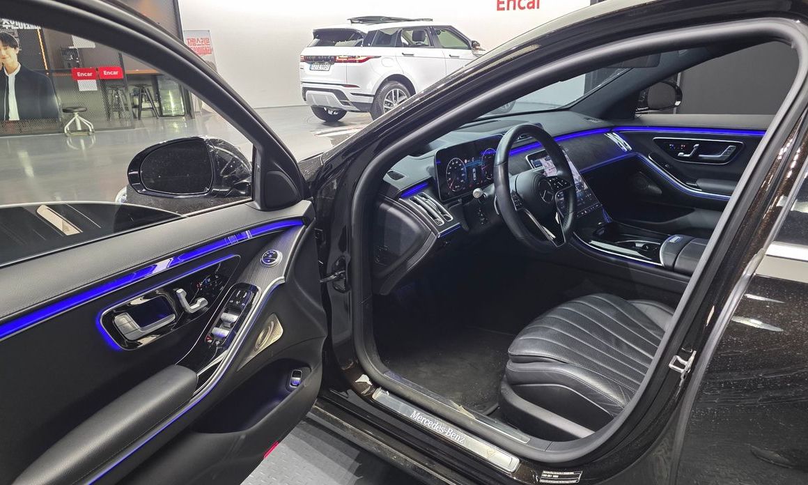 Mercedes-Benz S-Class 2021