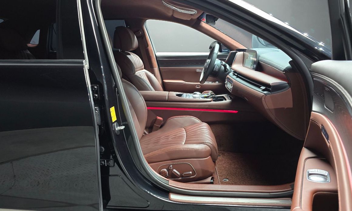 Genesis G90 2023