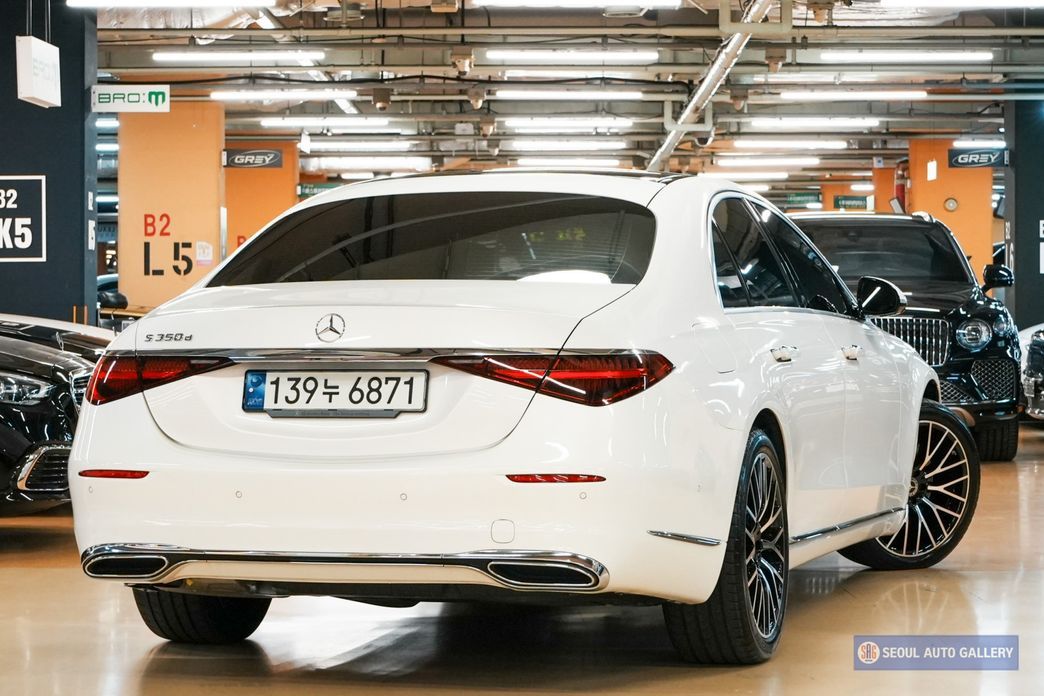 Mercedes-Benz S-Class 2021