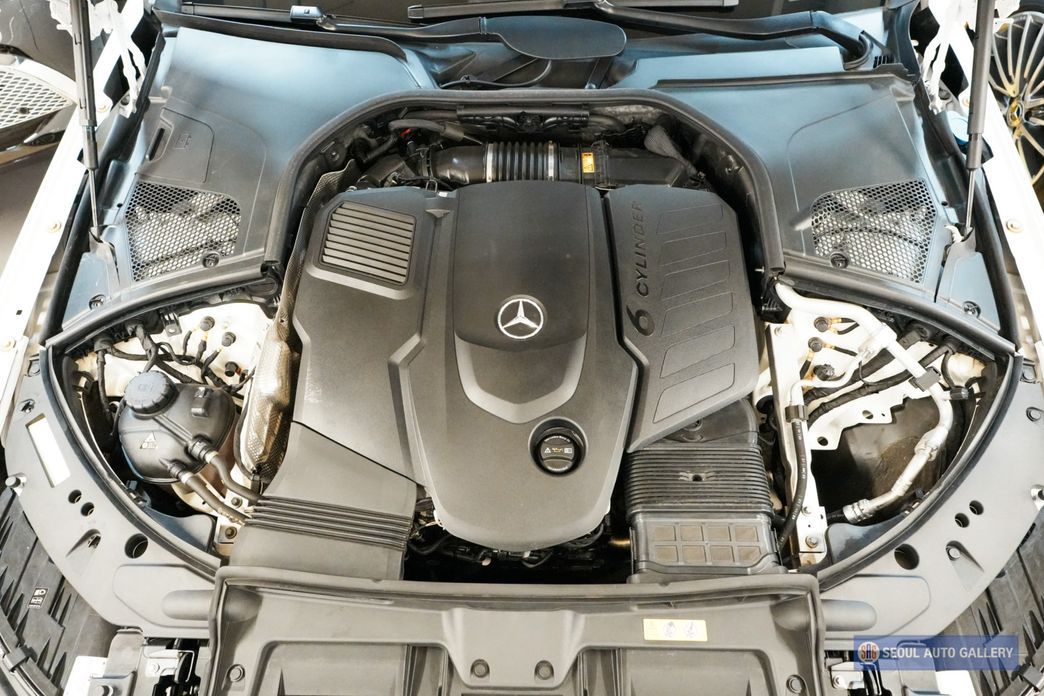 Mercedes-Benz S-Class 2021