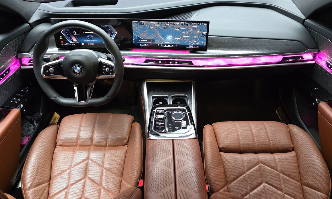 BMW 7-Series 2024