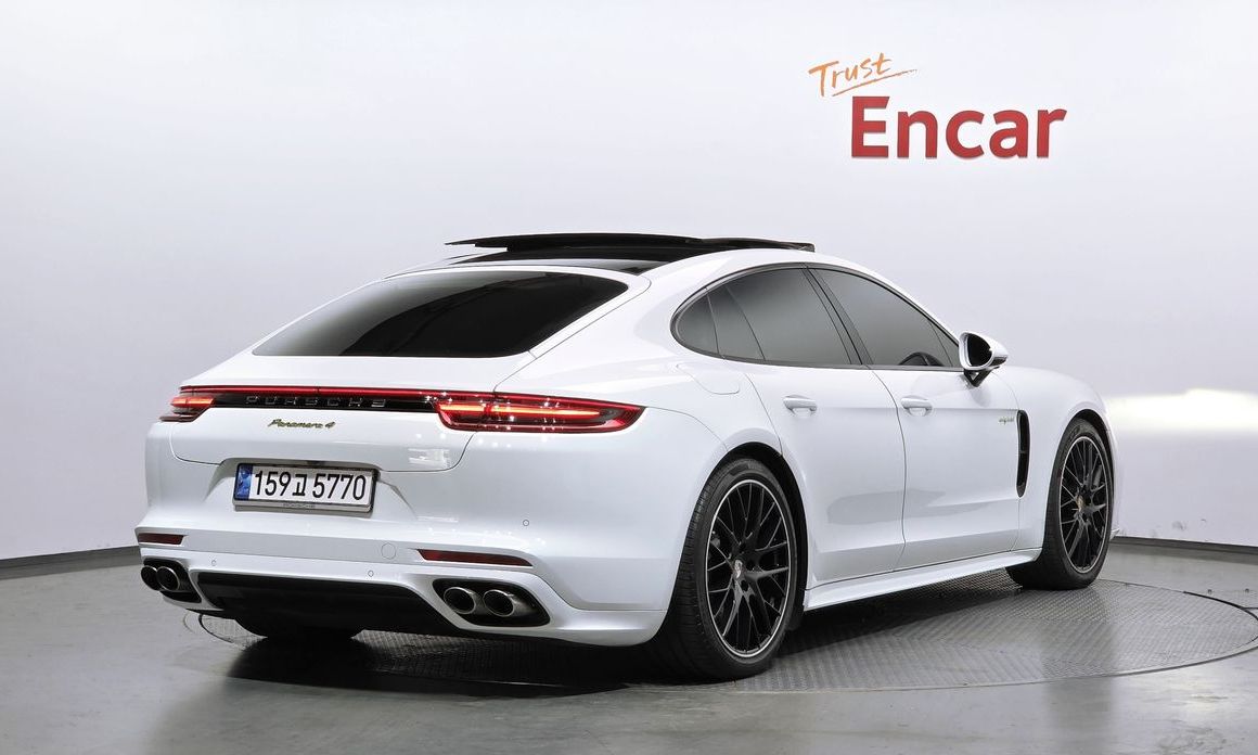 Porsche Panamera 2020