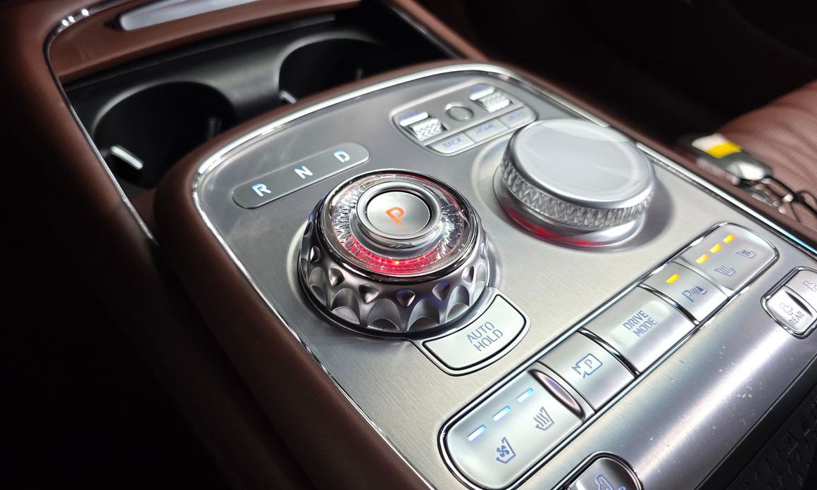 Genesis G90 2025