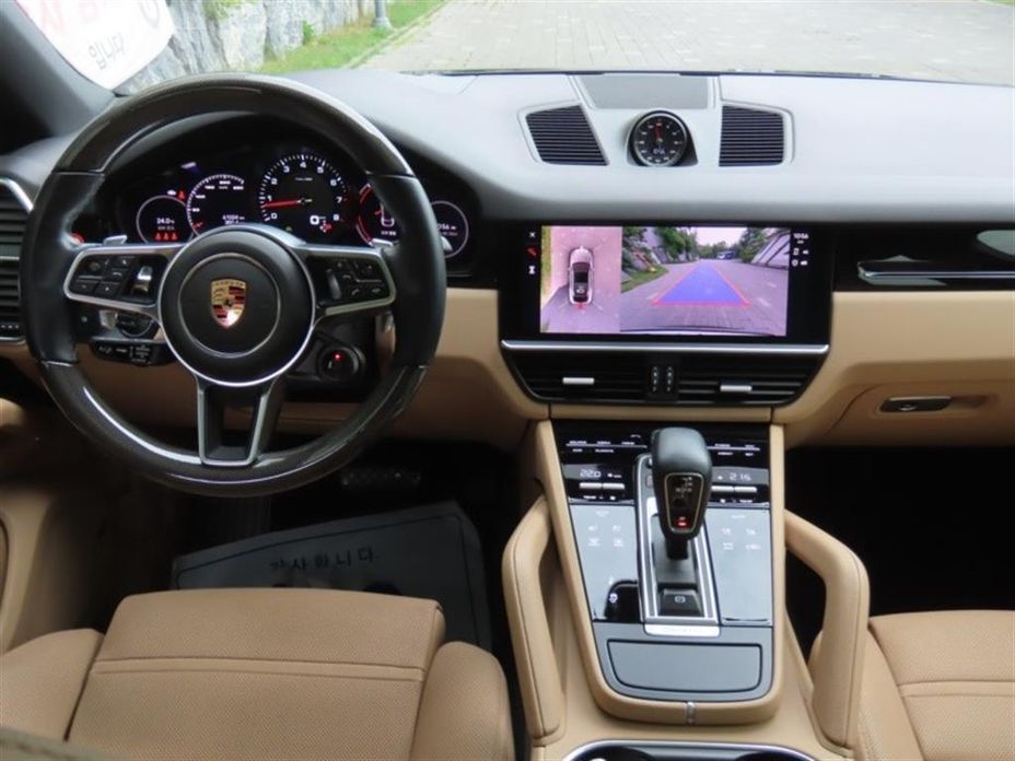 Porsche Cayenne 2022