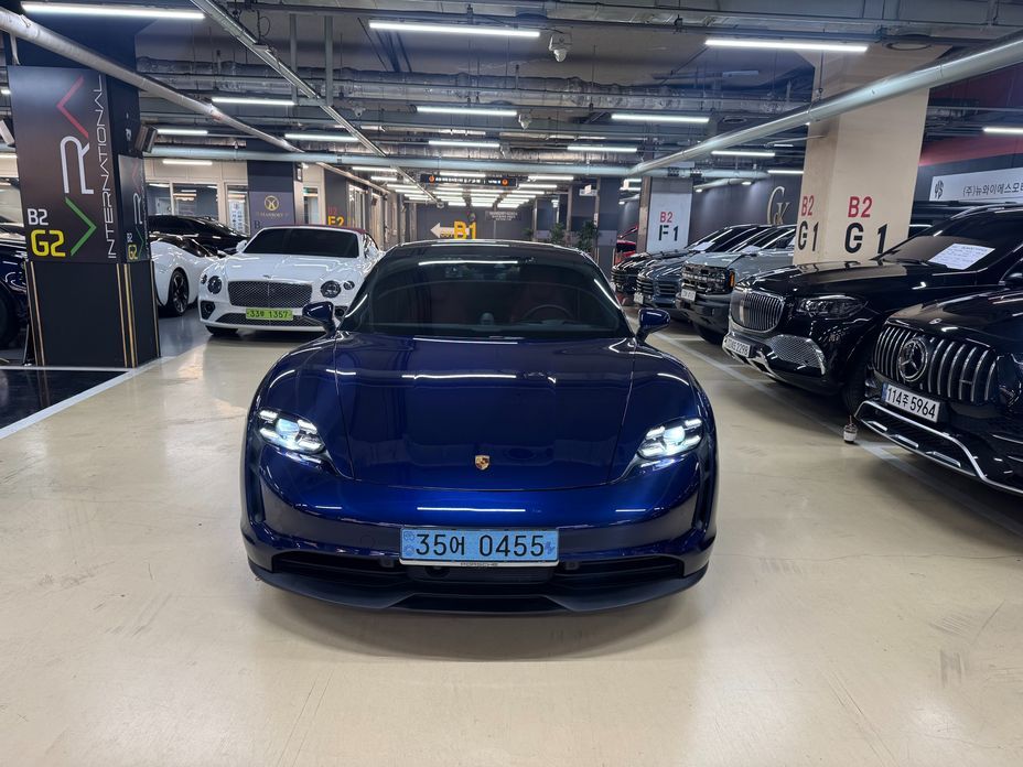 Porsche Taycan 2024